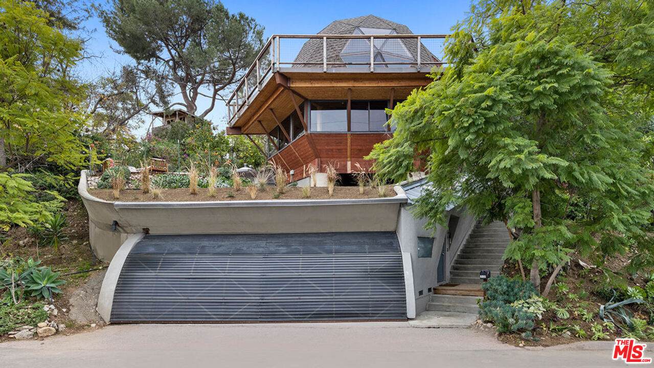 2538 Sundown Dr - Photo 1