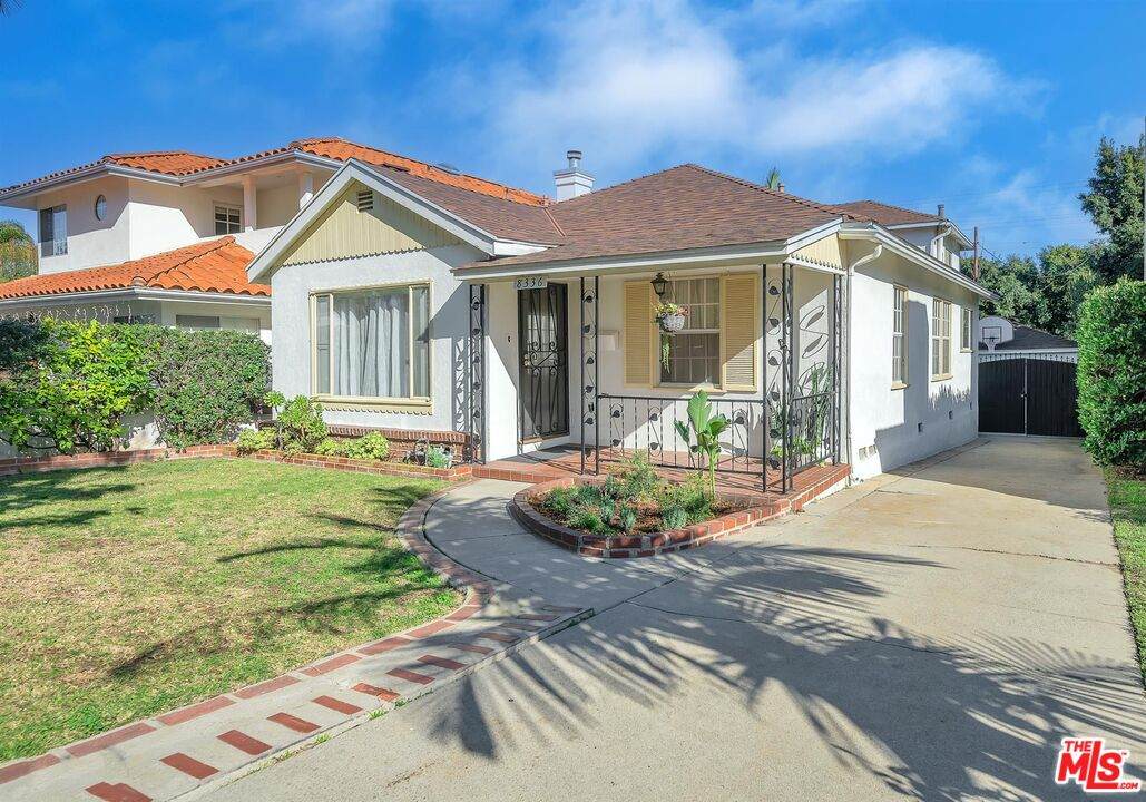 8336 Regis Way - Photo 1