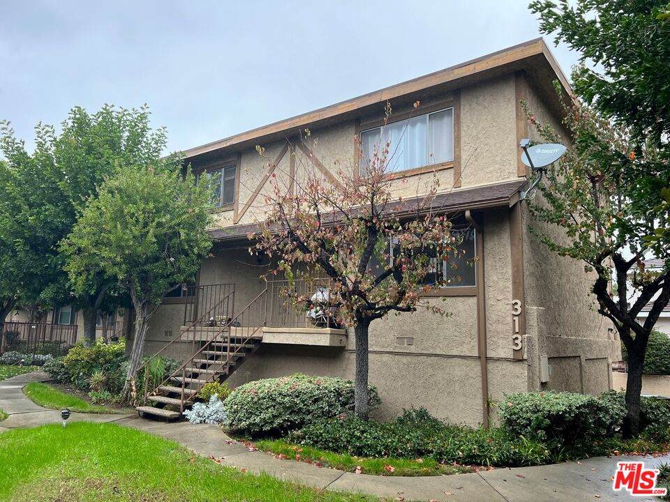 313 Almansor St - Photo 1