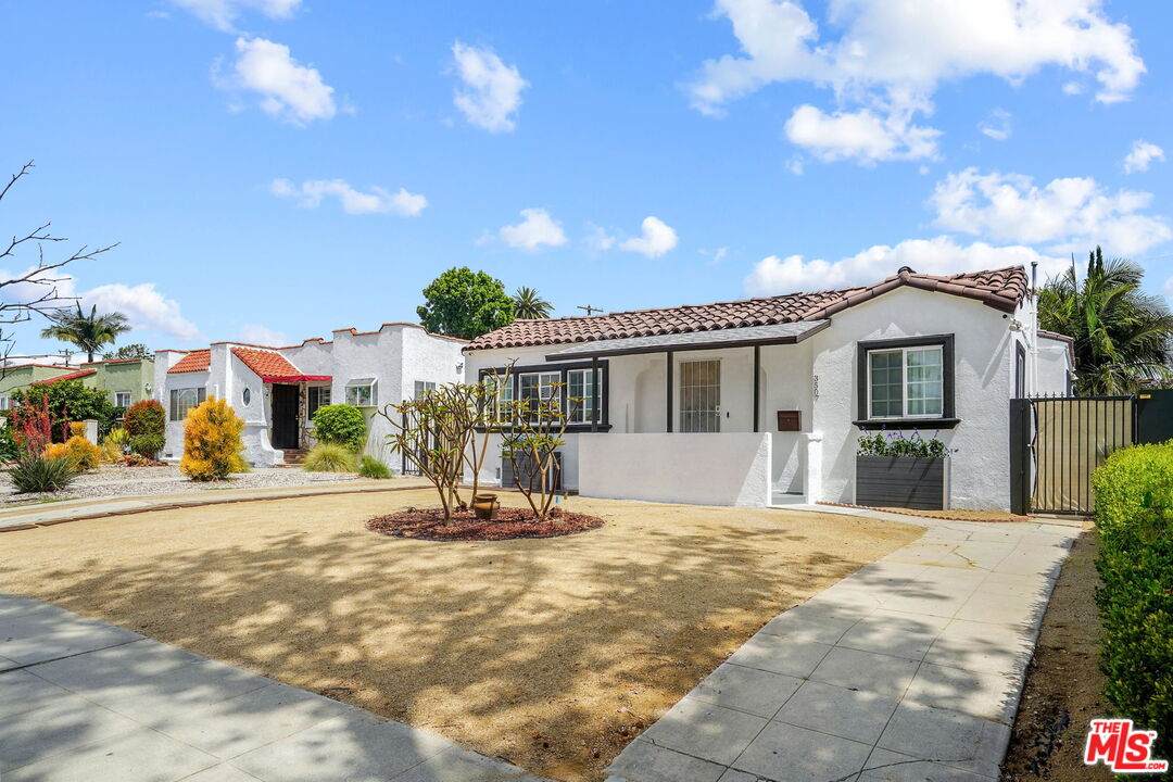 3507 60TH St - Photo 1
