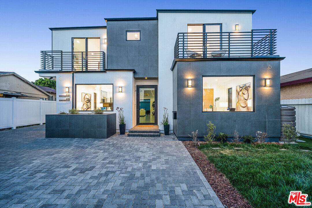 4710 Berryman Ave - Photo 1