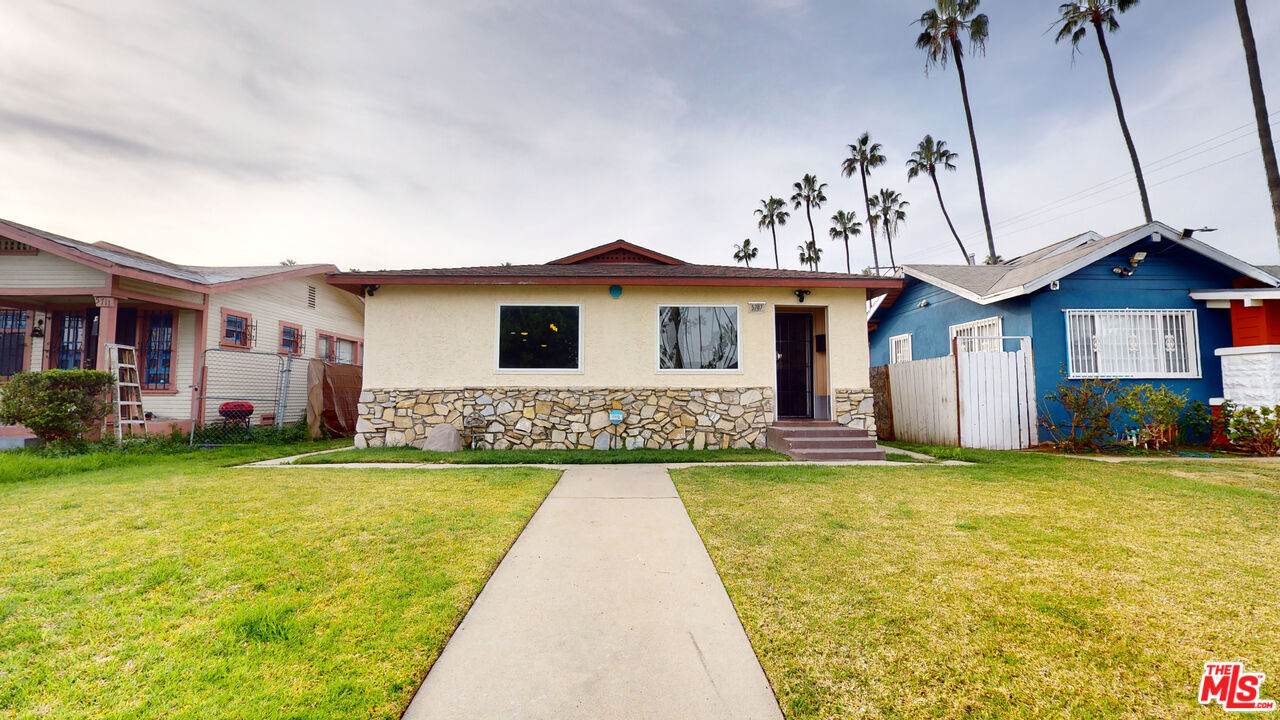5707 St Andrews Pl - Photo 1