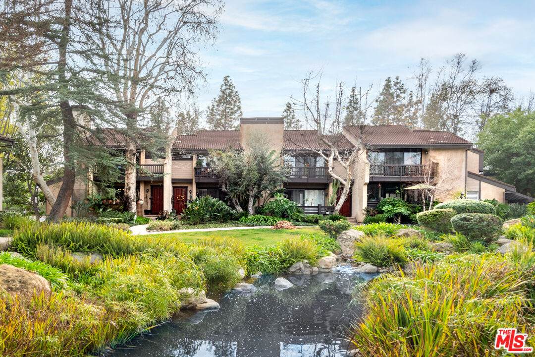 21821 Burbank - Photo 1
