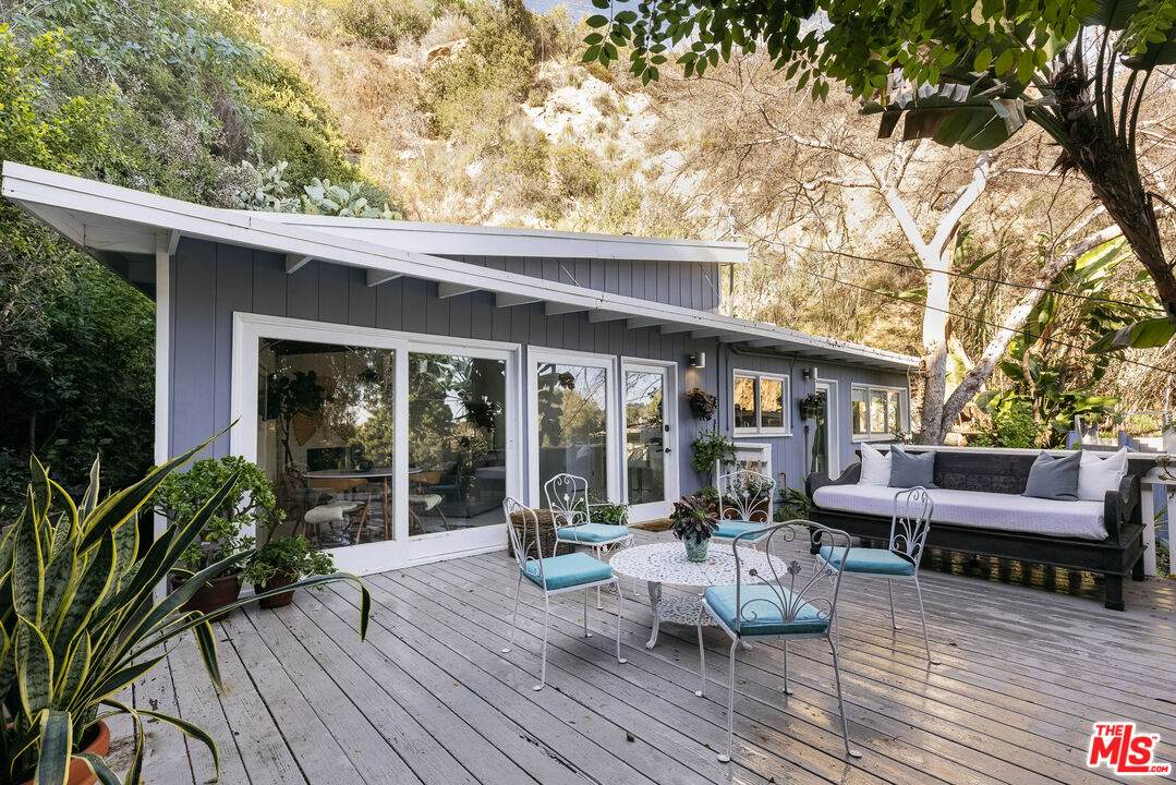 6209 Glen Oak St - Photo 1