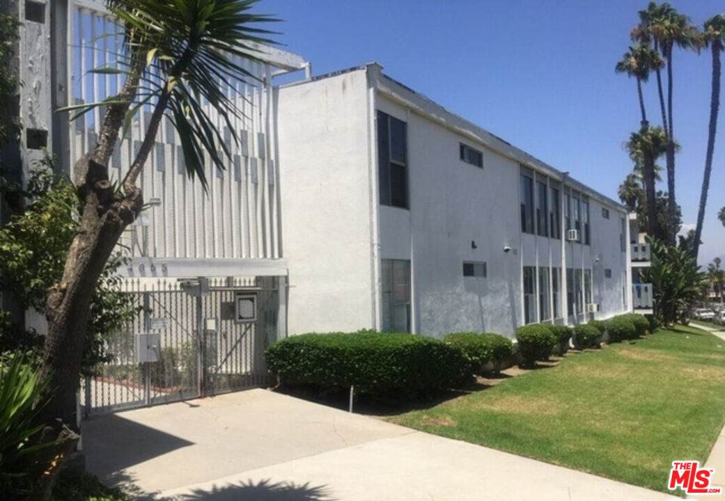 4065 Ursula Ave - Photo 1