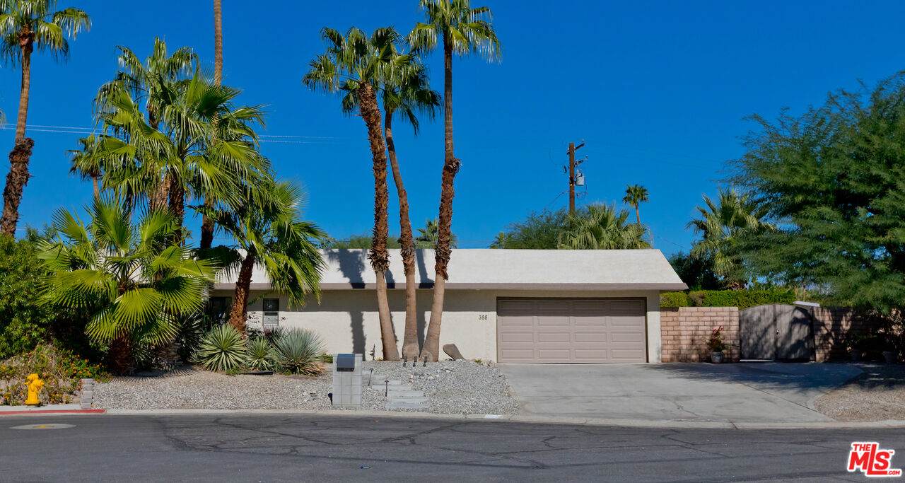 388 Desert Willow Cir - Photo 1
