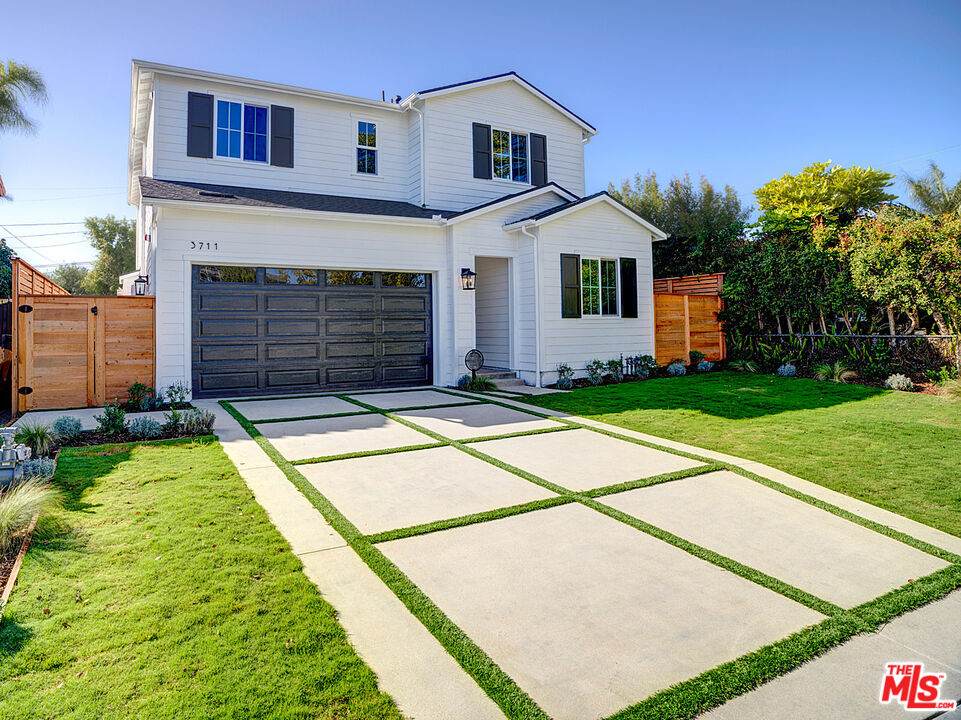 3711 Barry Ave - Photo 1