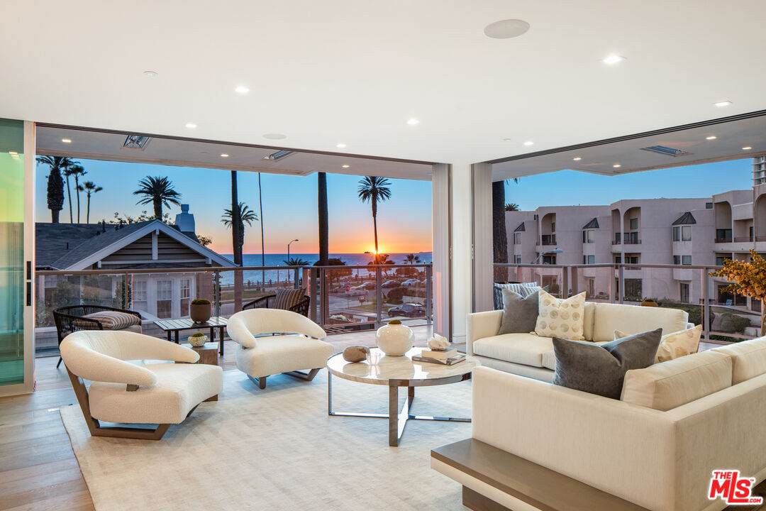 401 Ocean Ave - Photo 1