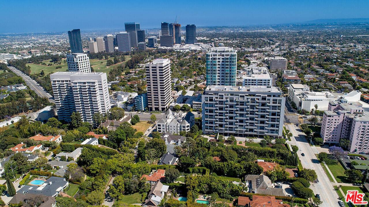 10375 Wilshire Blvd - Photo 1