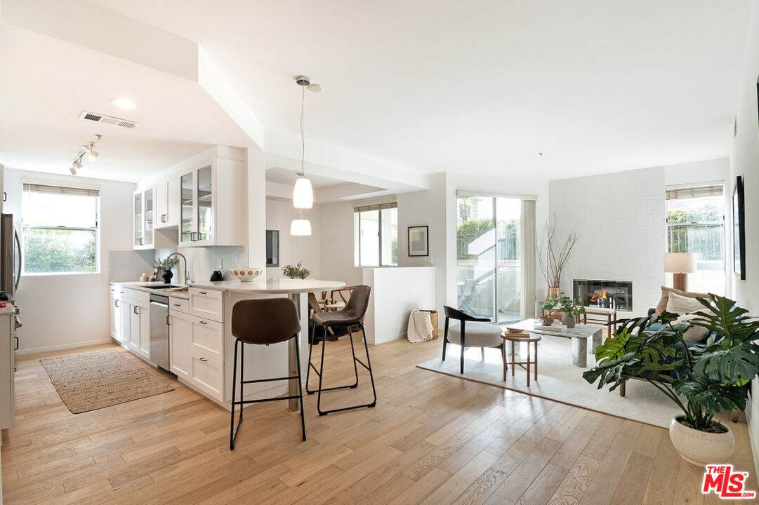 4180 Fair Ave - Photo 1