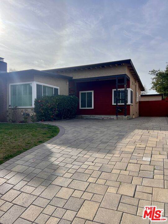 4437 Elmer Ave - Photo 1