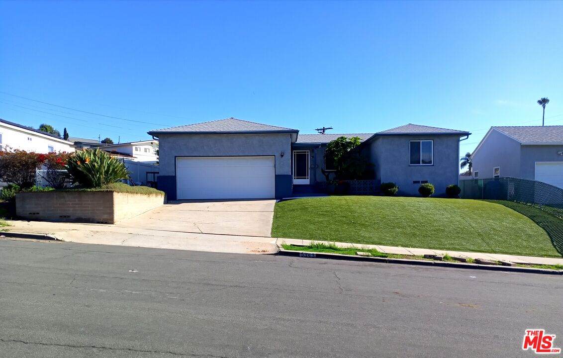 5343 Trinidad Way - Photo 1