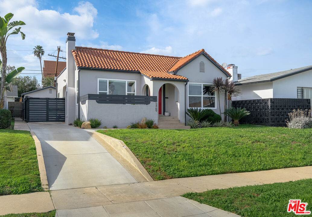 5469 8th Ave - Photo 1
