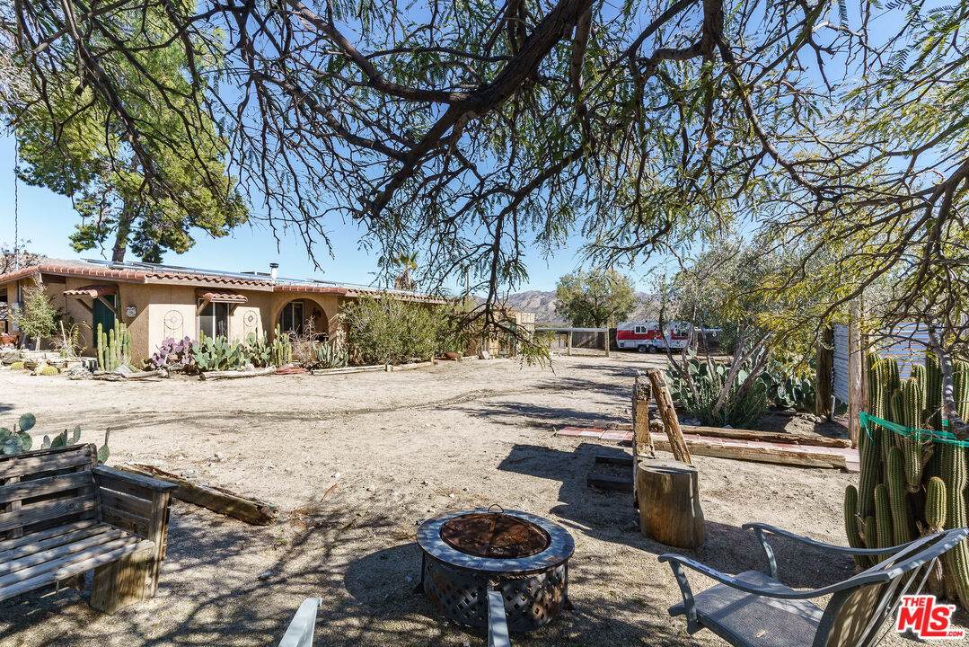 9893 Rawson Rd - Photo 1