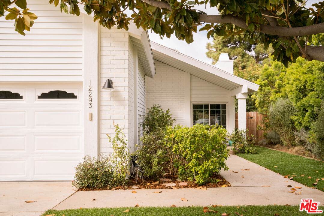 12293 Sunset Park Way - Photo 1