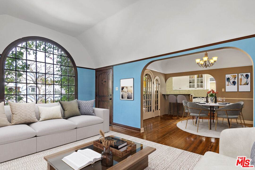 3109 Stanford Ave - Photo 1