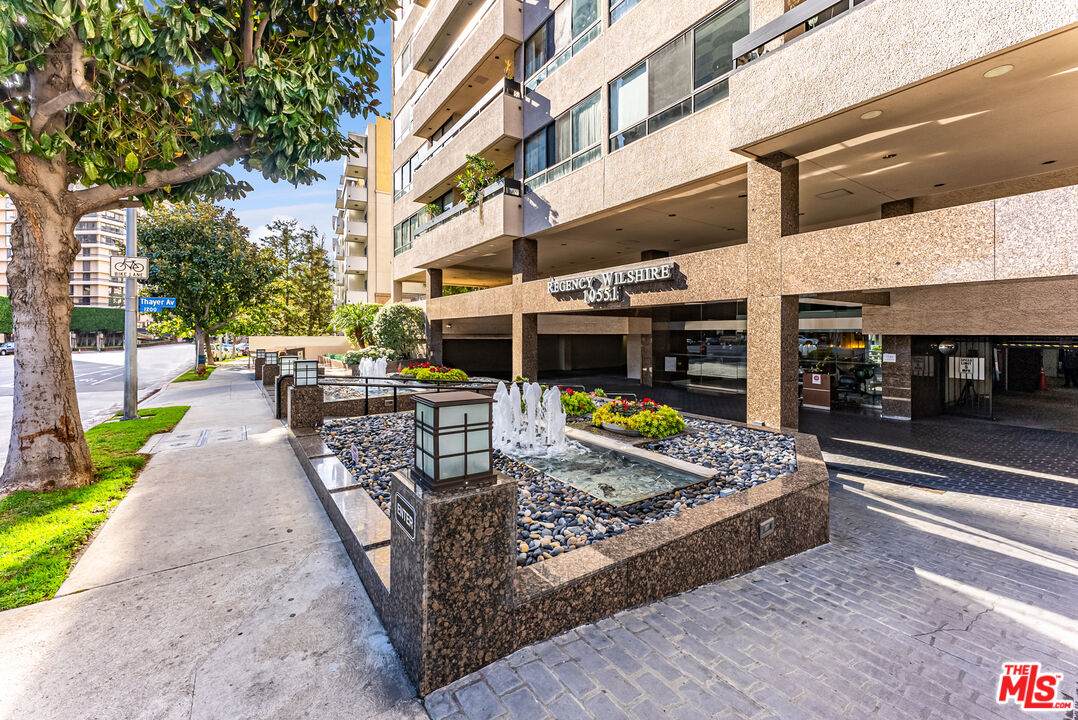 10551 Wilshire Blvd - Photo 1