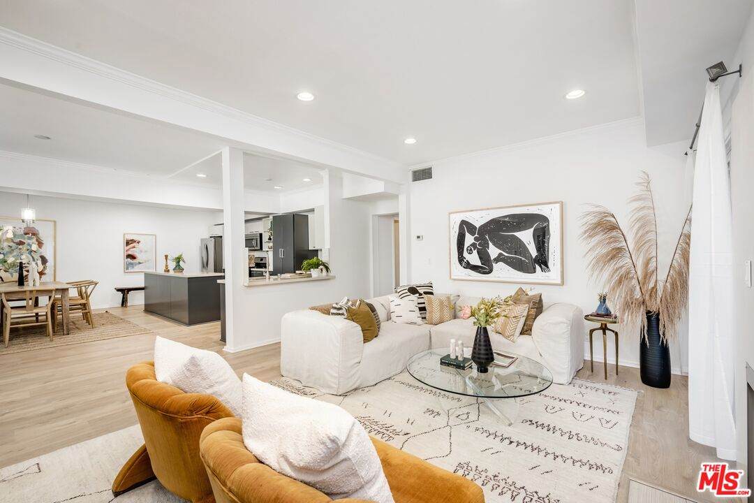 1717 Malcolm Ave - Photo 1