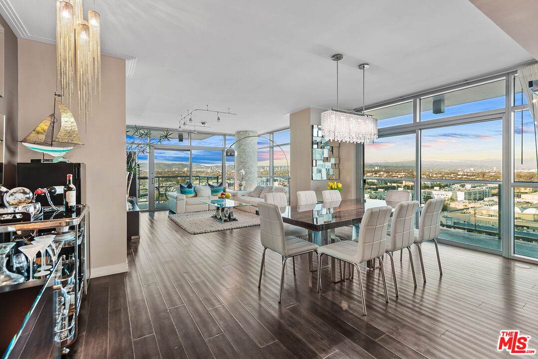 13650 Marina Pointe Dr - Photo 1