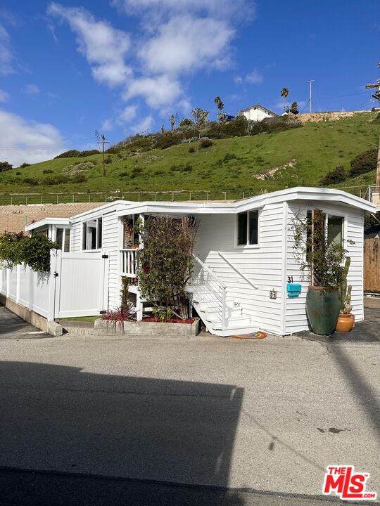 31 Seaview Lane - Photo 1