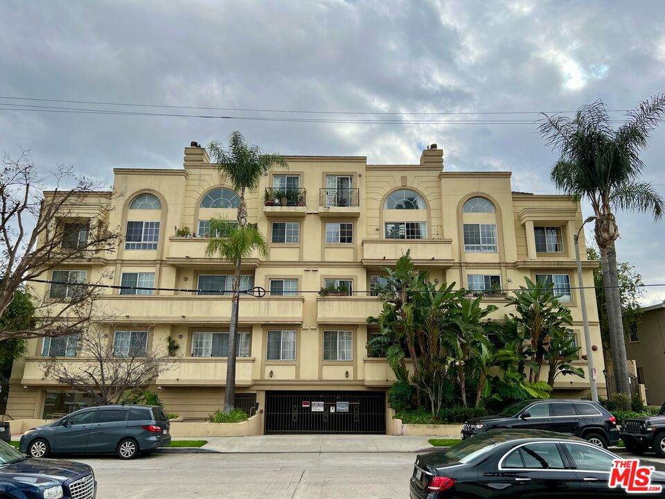 10824 Bloomfield St - Photo 1