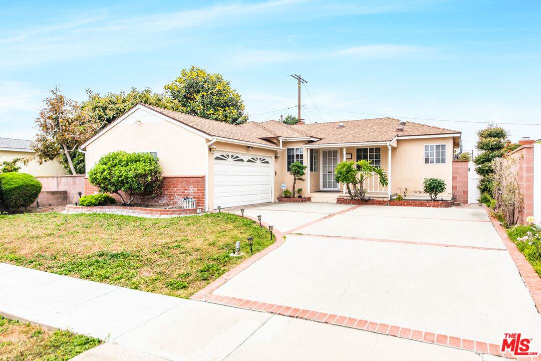 16609 Faysmith Ave - Photo 1