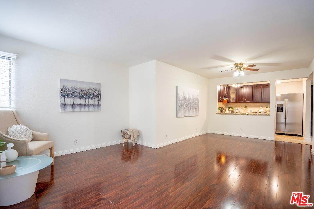 435 Virgil Ave - Photo 1