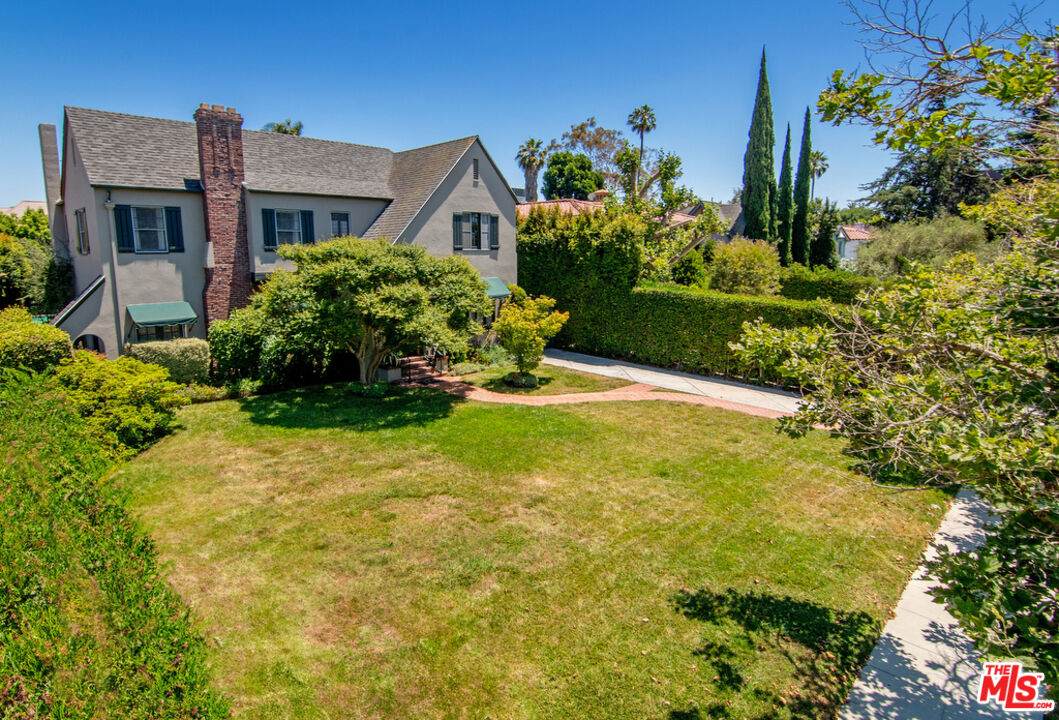 426 Highland Ave - Photo 1