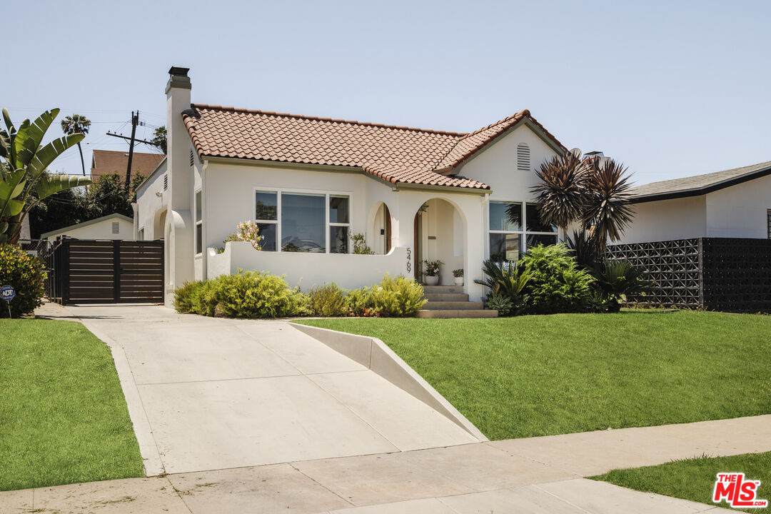 5469 8th Ave - Photo 1