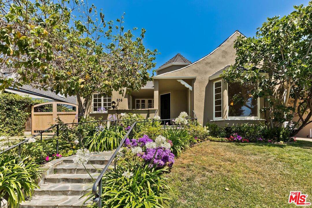 806 Spaulding Ave - Photo 1