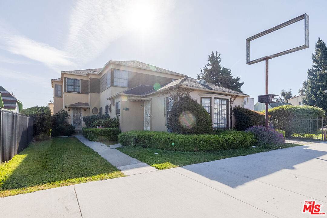 4916 Crenshaw Blvd - Photo 1