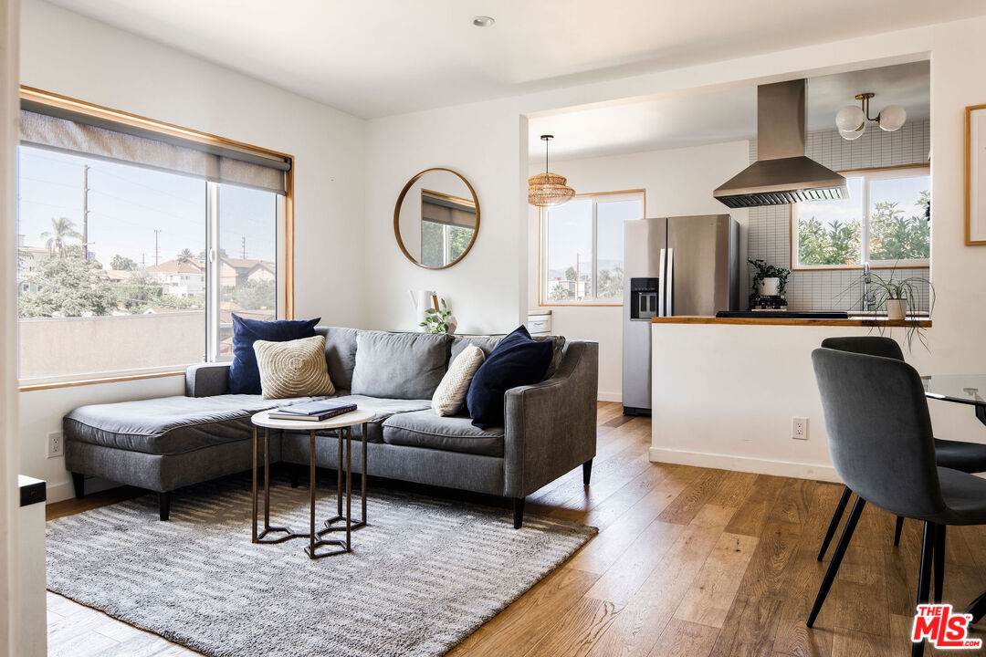 2135 Bellevue Ave - Photo 1