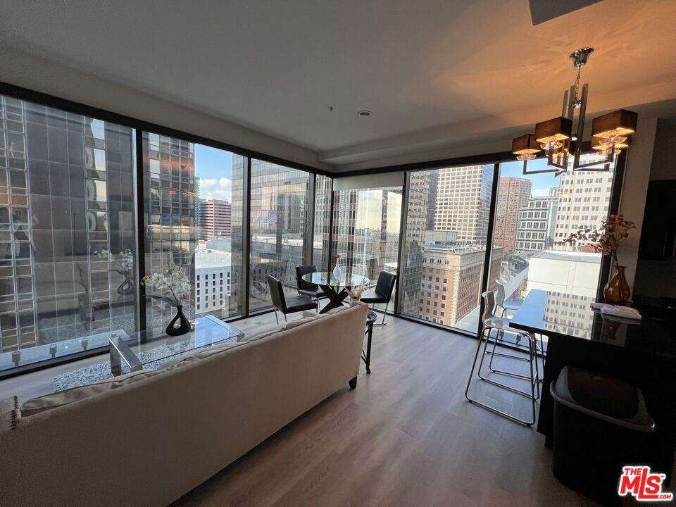 655 Hope St - Photo 1
