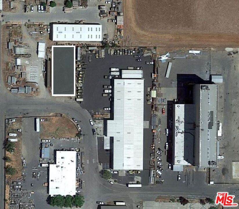 11505 Douglas Rd - Photo 1