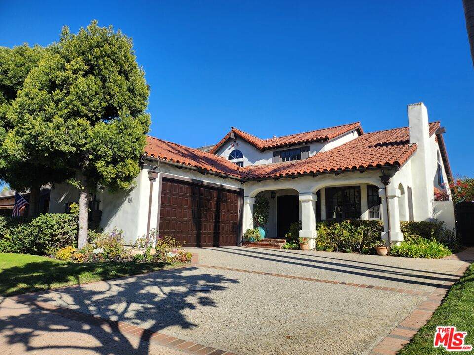 28 Westport - Photo 1