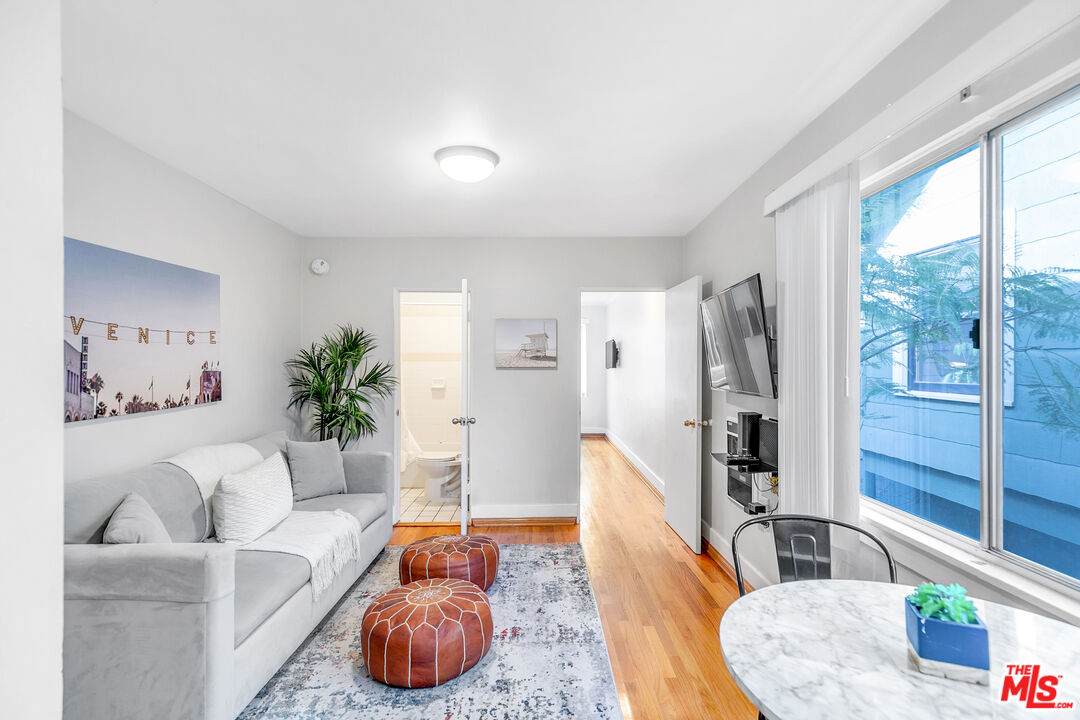 16 Clubhouse Ave - Photo 1
