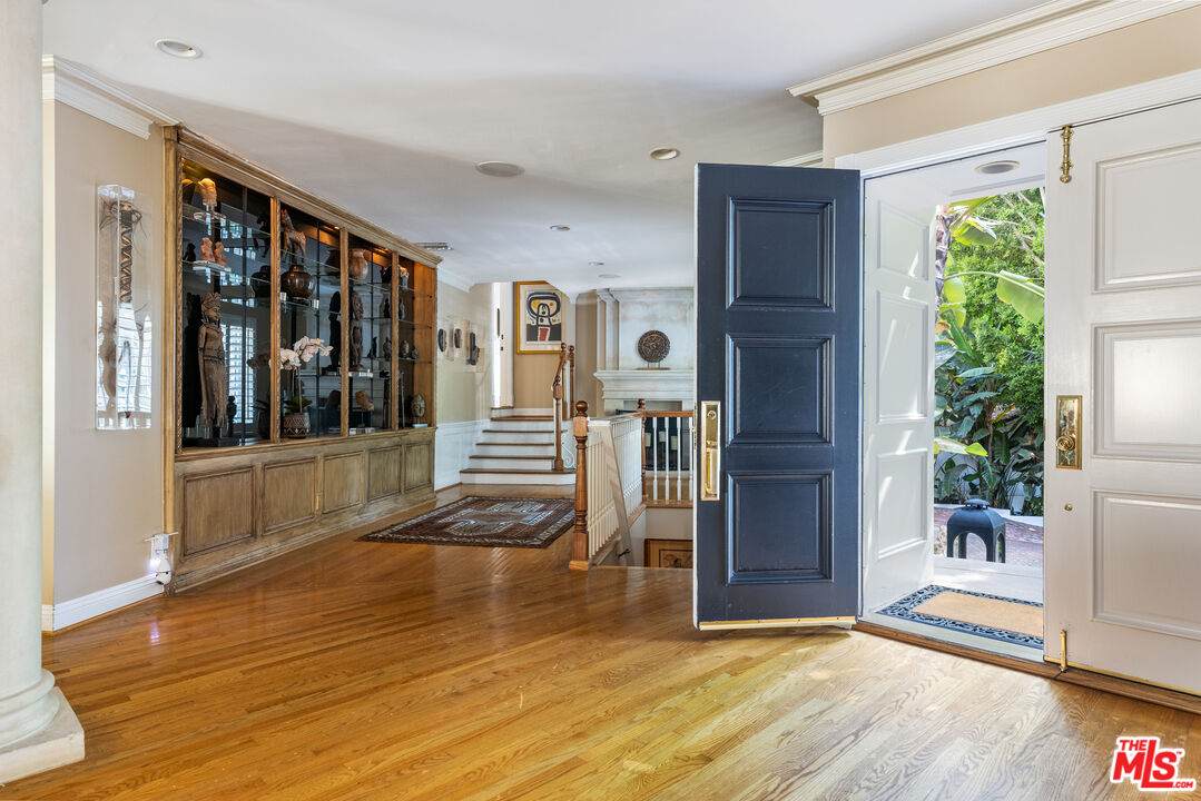 5630 Valley Oak Dr - Photo 1