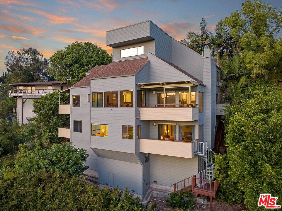 6201 Quebec Dr - Photo 1