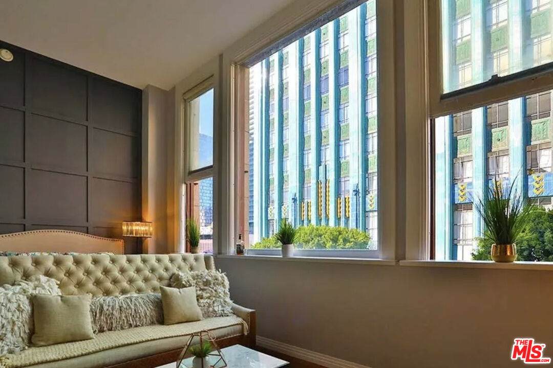 901 S Broadway - Photo 1