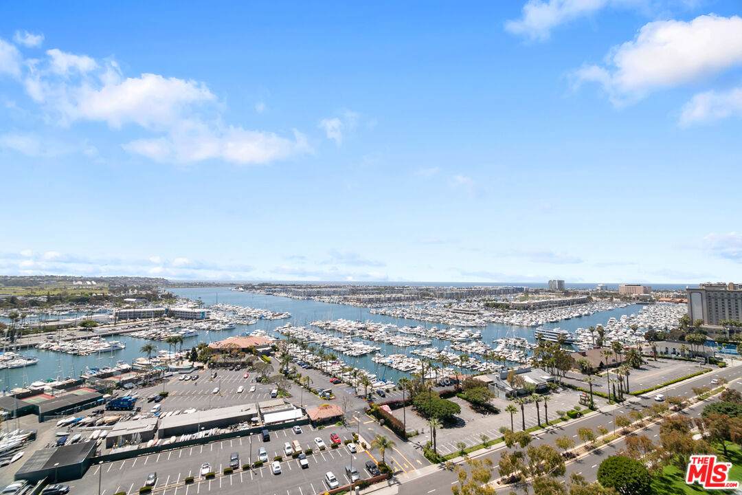 13700 Marina Pointe Dr - Photo 1