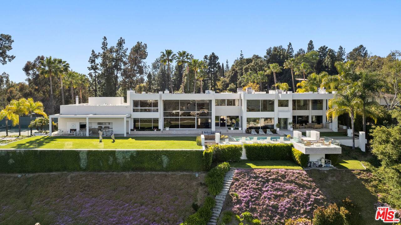 300 San Rafael Ave - Photo 1