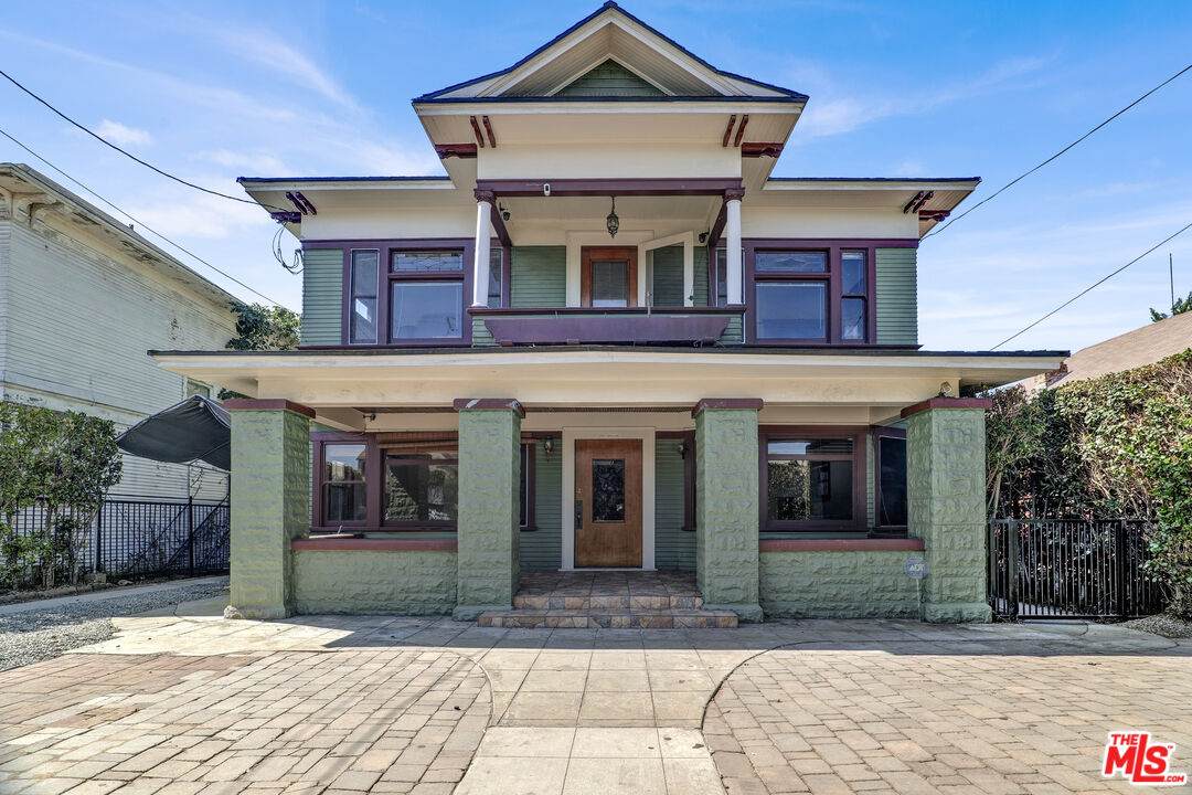 1340 30th St - Photo 1