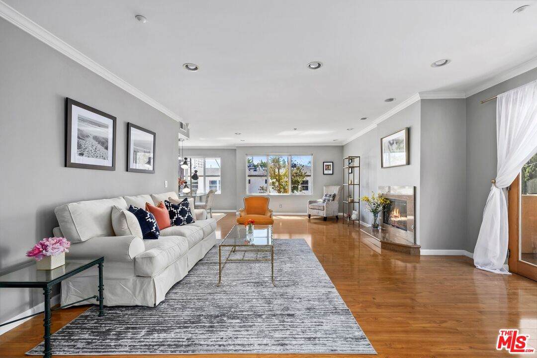 1018 4th St - Photo 1