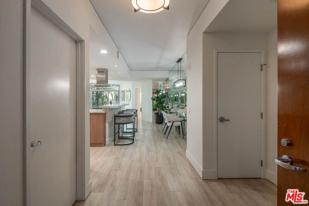 13650 Marina Pointe Dr - Photo 1