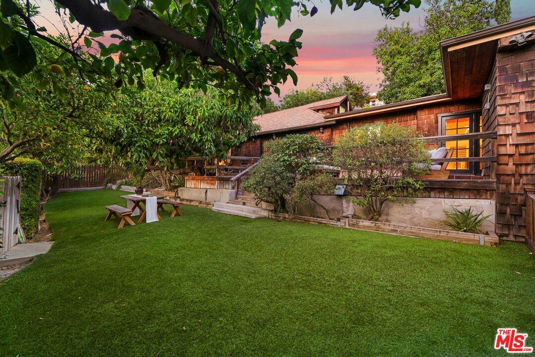 640 Redfield Ave - Photo 1