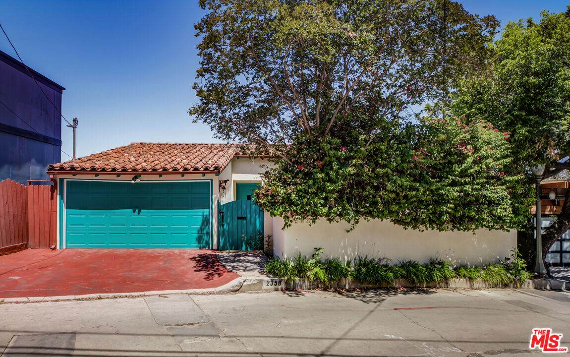 2350 Lyric Ave - Photo 1