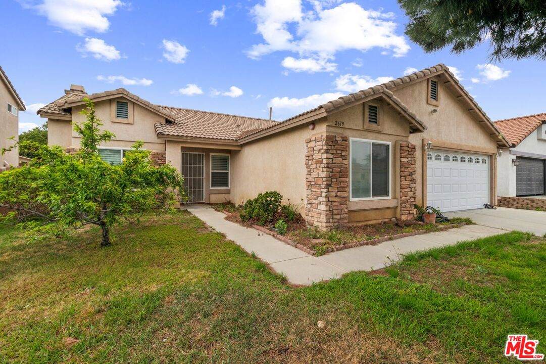 2619 Windhaven Dr - Photo 1