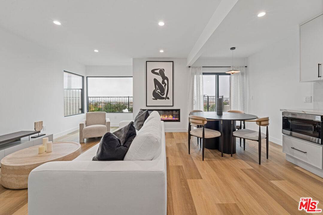 3305 Ocean Front Walk - Photo 1