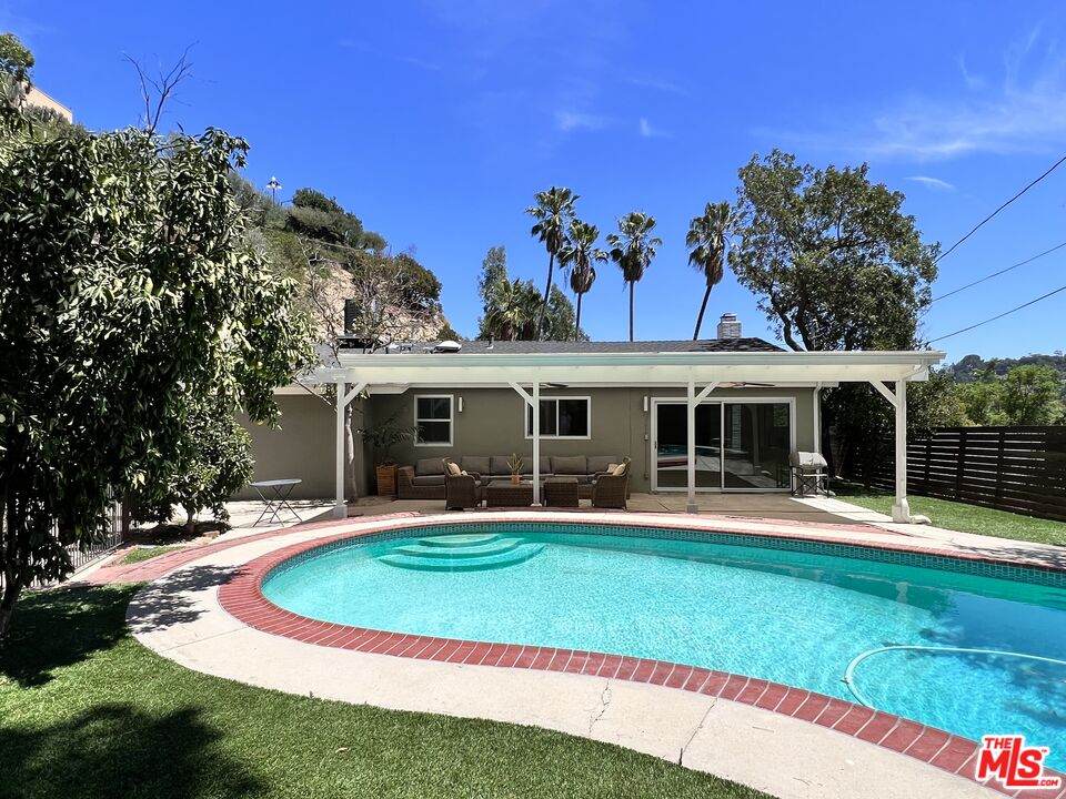 3609 Sapphire Dr - Photo 1