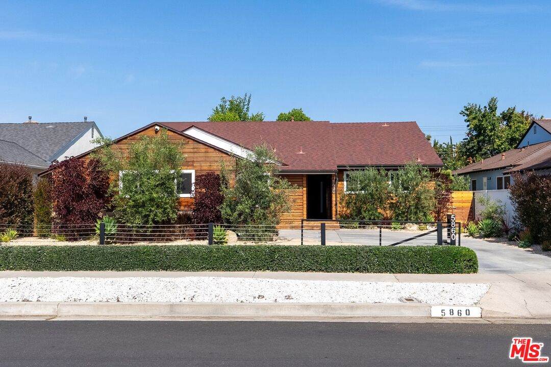 5860 Alcove Ave - Photo 1